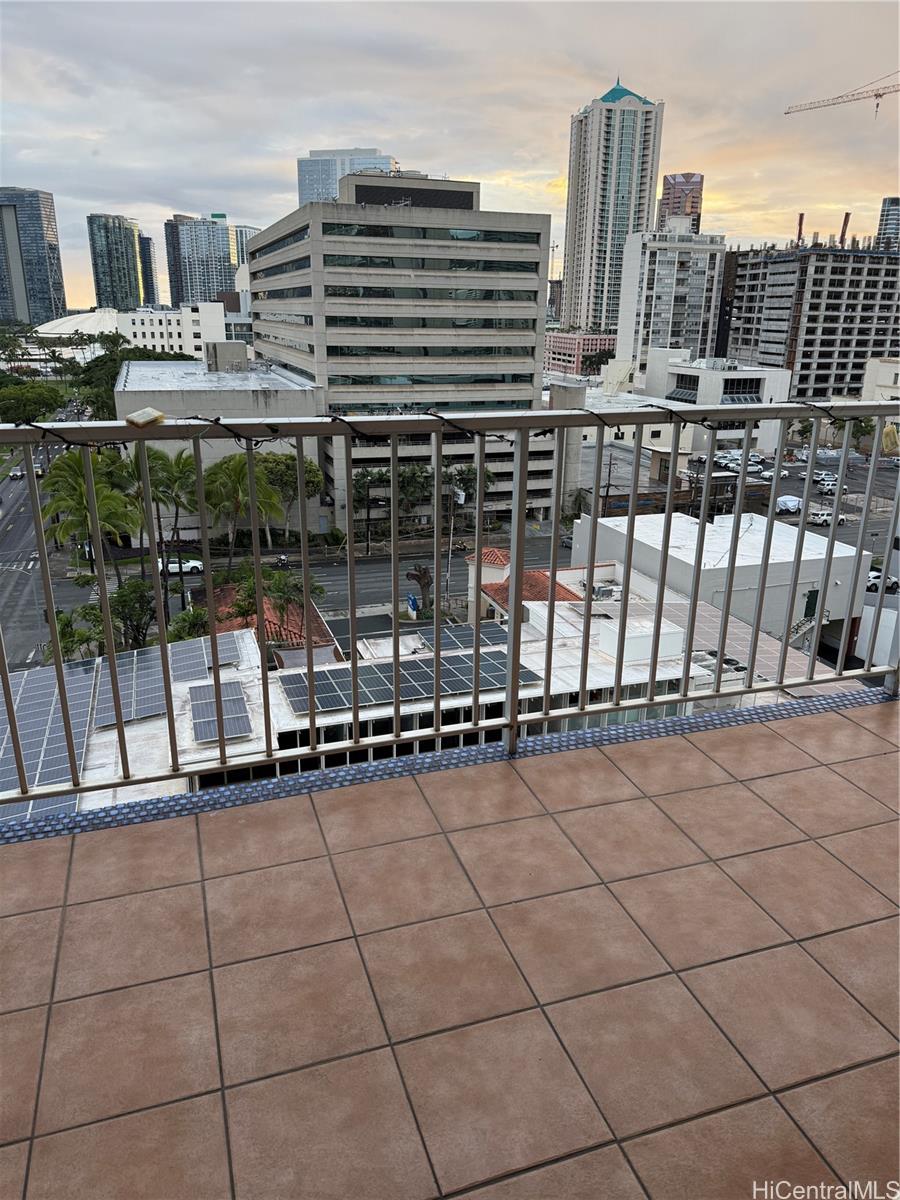 Kinau Villa condo # D702, Honolulu, Hawaii - photo 9 of 12