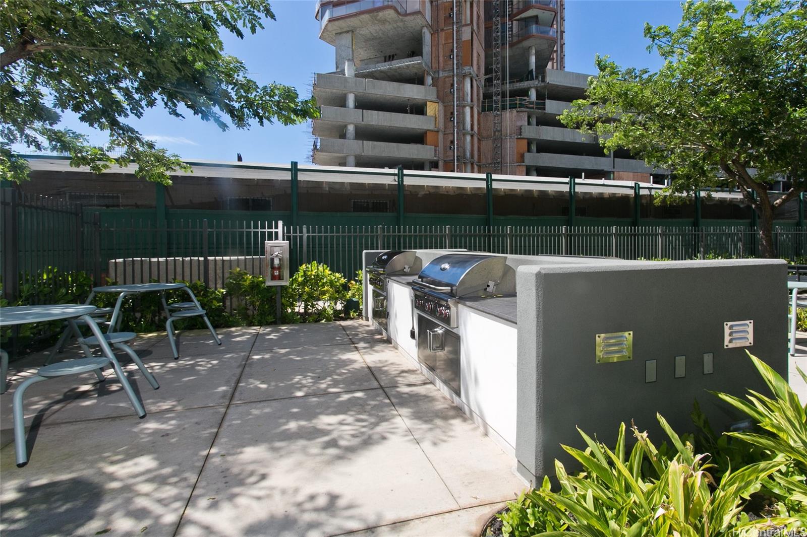 Ulana Ward Village condo # 810, Honolulu, Hawaii - photo 18 of 18