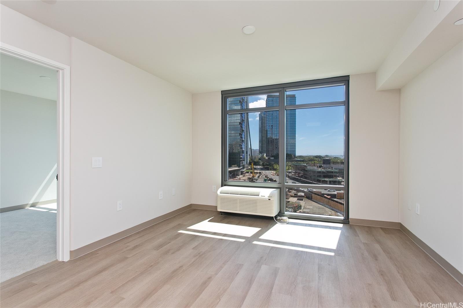 Ulana Ward Village condo # 810, Honolulu, Hawaii - photo 4 of 18