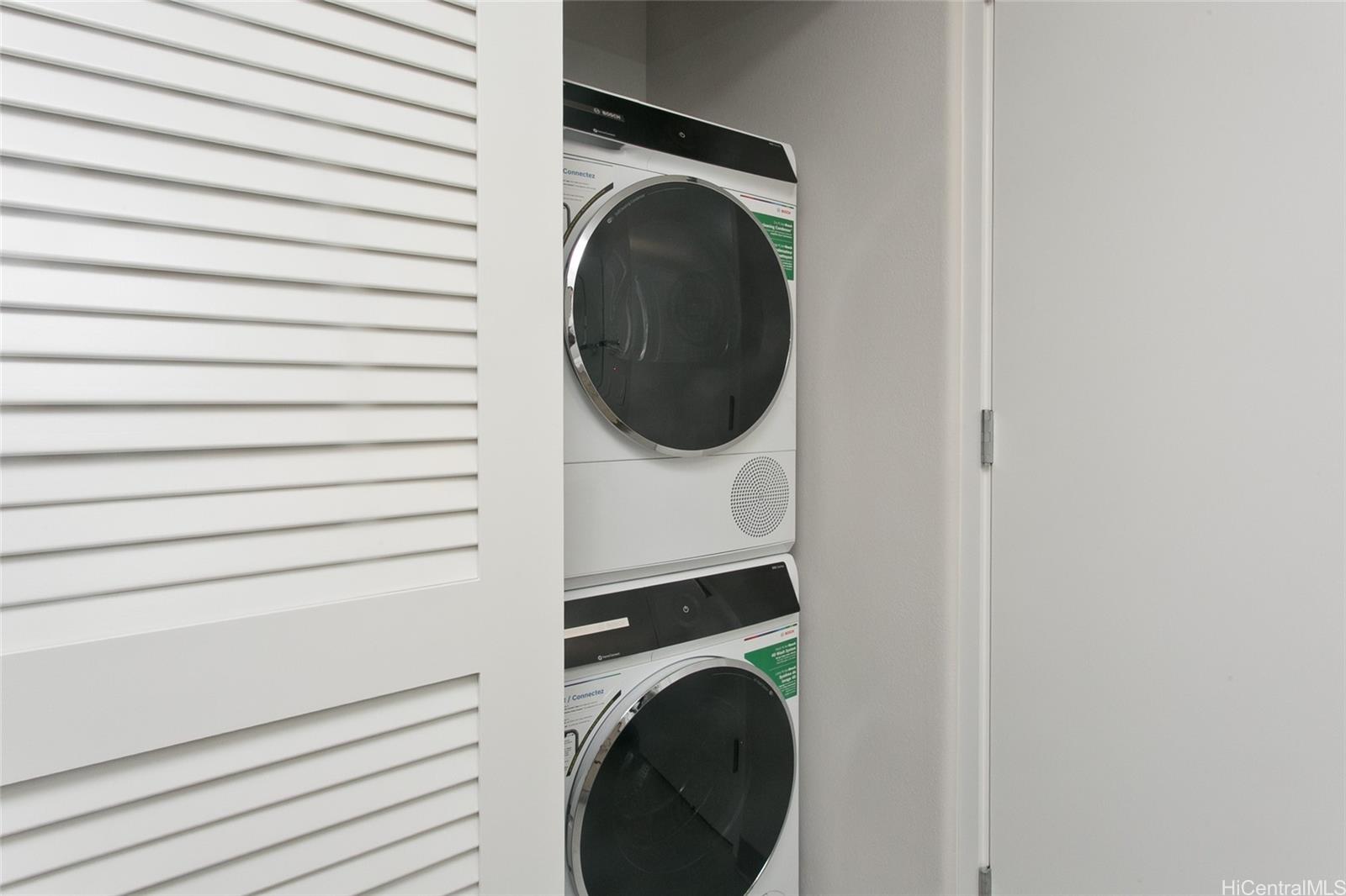 Ulana Ward Village condo # 810, Honolulu, Hawaii - photo 7 of 18