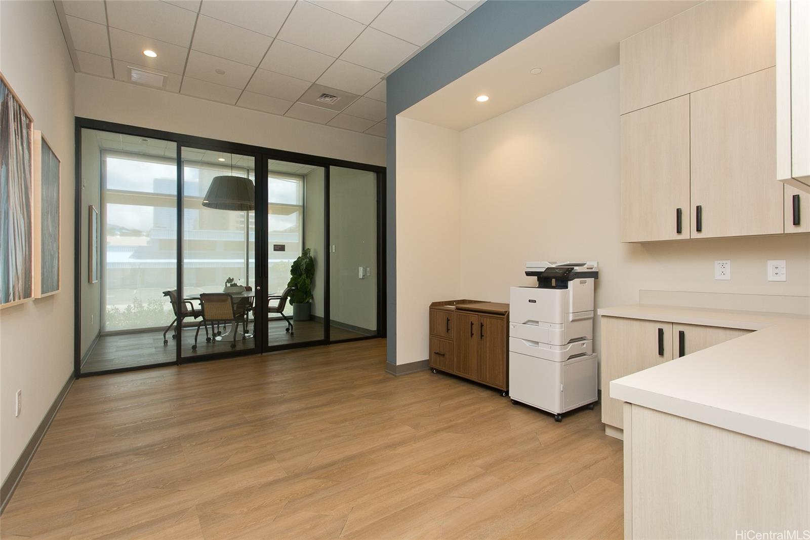 Ulana Ward Village condo # 810, Honolulu, Hawaii - photo 9 of 18