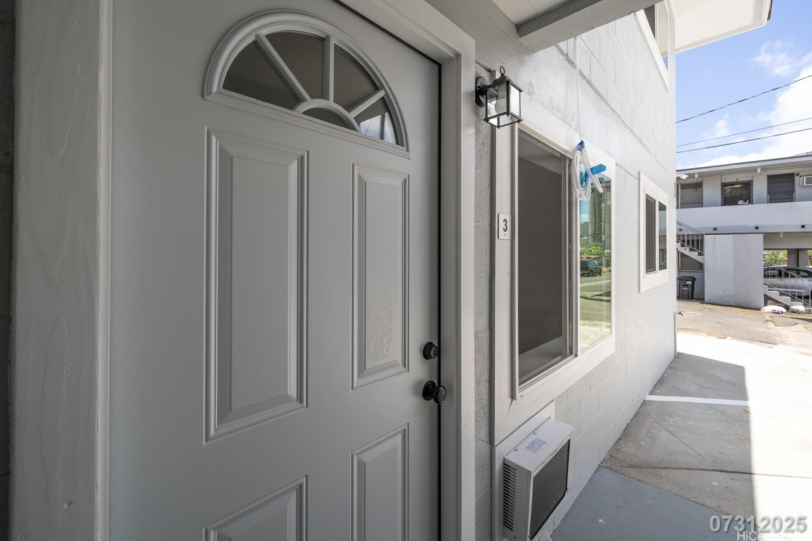 829 Waiaka Pl Honolulu - Multi-family - photo 16 of 25