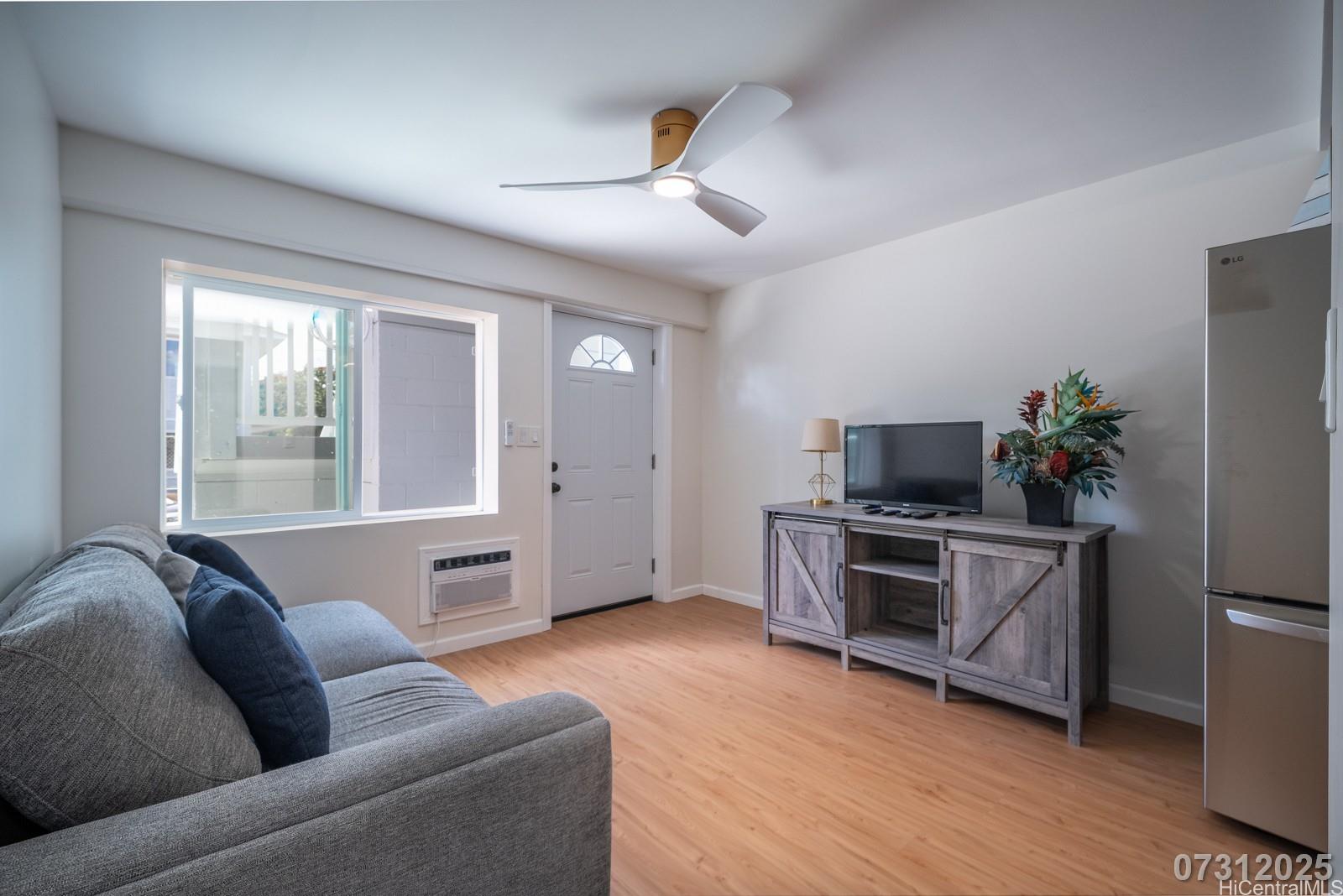 829 Waiaka Pl Honolulu - Multi-family - photo 19 of 25