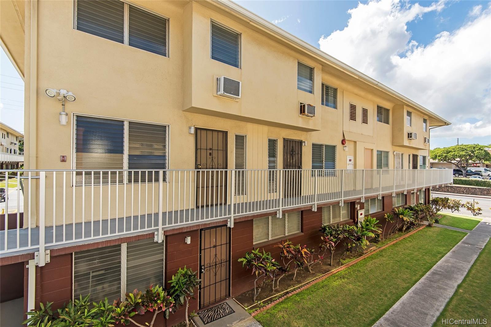 Tropicana ManorMoanalua 4, 833 Ala Lilikoi Street, Honolulu Salt Lake