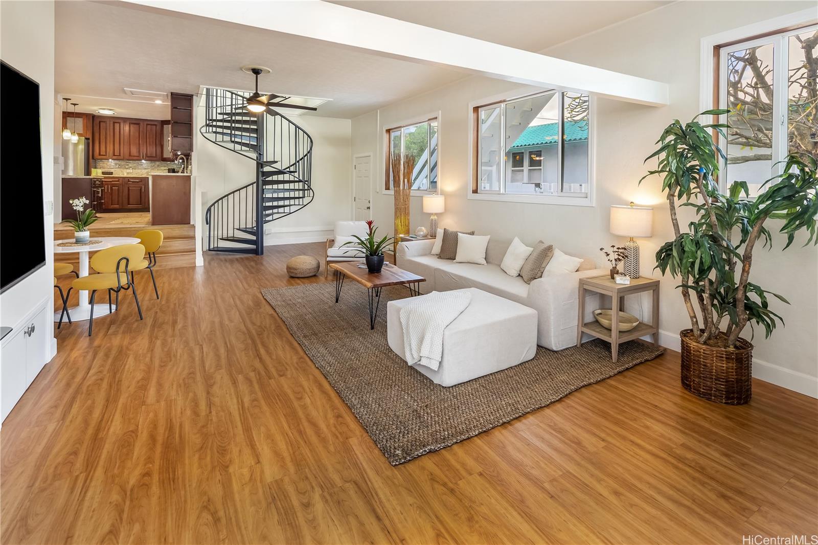 834  Oneawa Street Coconut Grove, Kailua home - photo 3 of 25