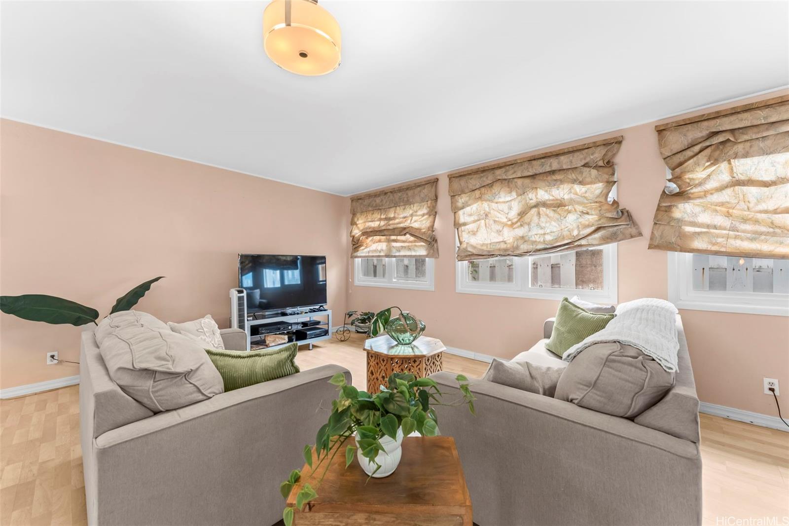 840  Oneawa Street Koolaupoko, Kailua home - photo 13 of 24