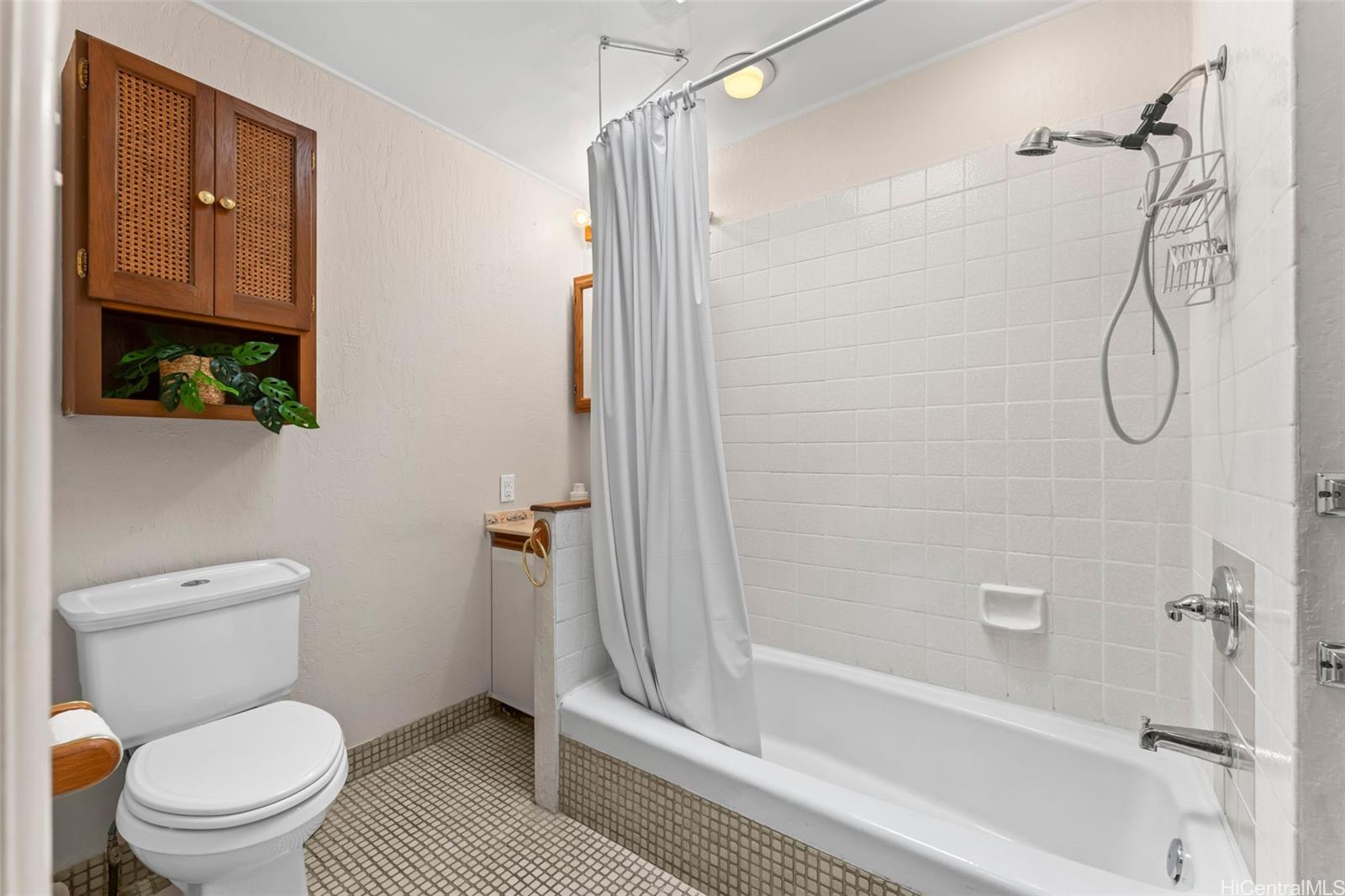 840  Oneawa Street Koolaupoko, Kailua home - photo 19 of 24