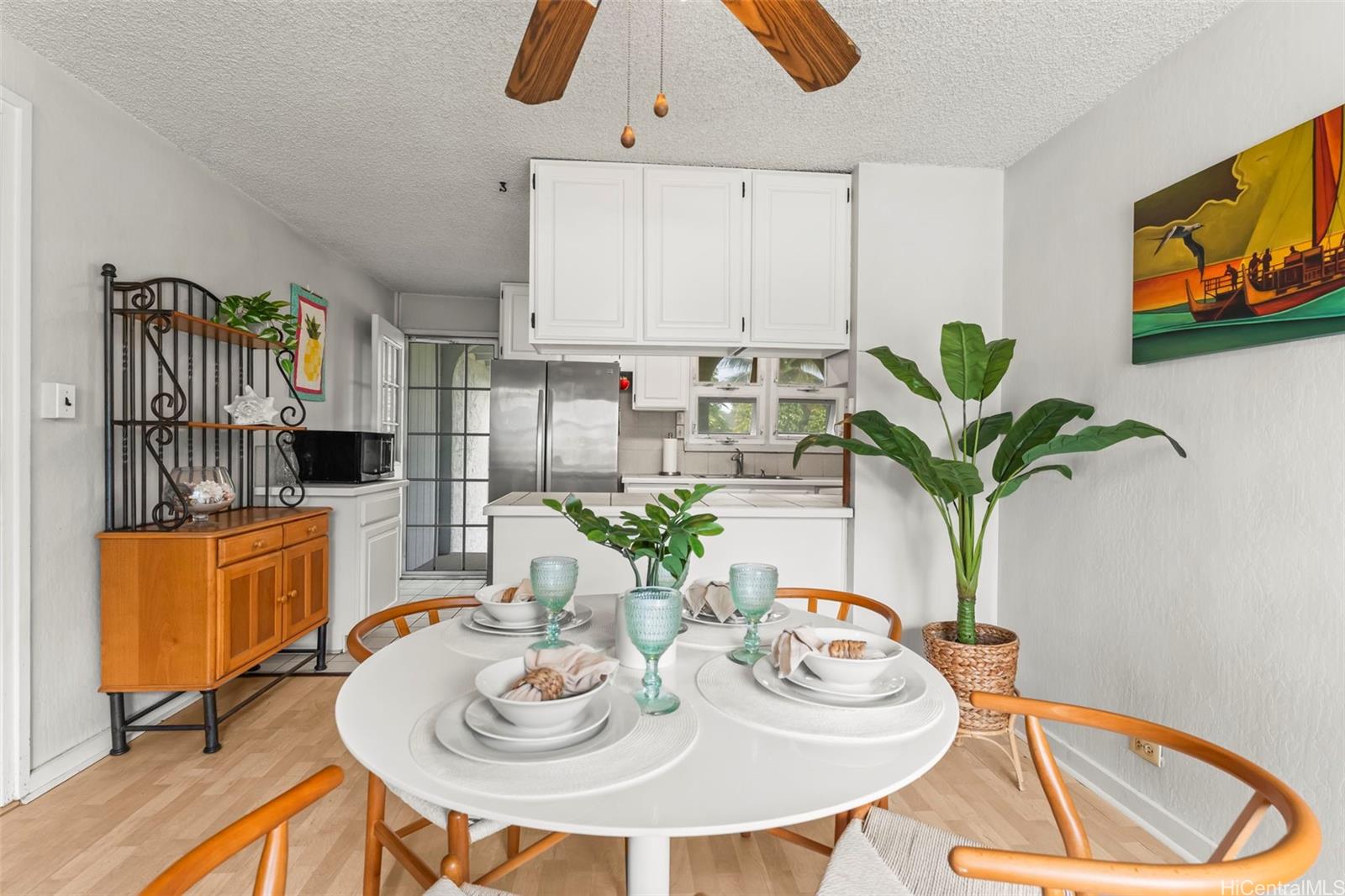 840  Oneawa Street Koolaupoko, Kailua home - photo 4 of 24