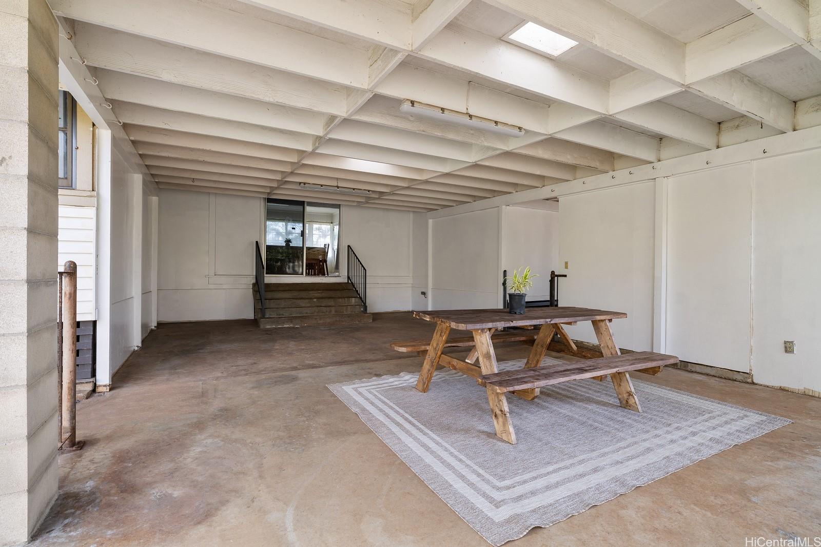 84-052  Lawaia Street Makaha, Leeward home - photo 16 of 24