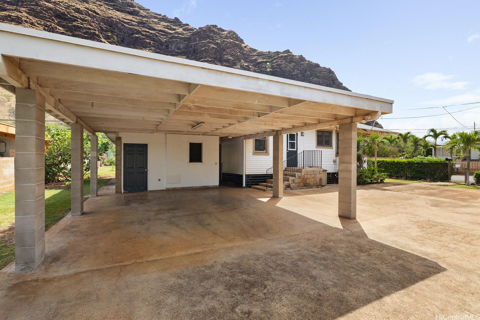 84-052  Lawaia Street Makaha, Leeward home - photo 18 of 24