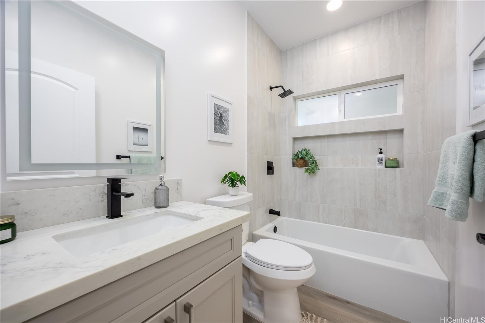 84-1036  Farrington Hwy Makaha, Leeward home - photo 12 of 25