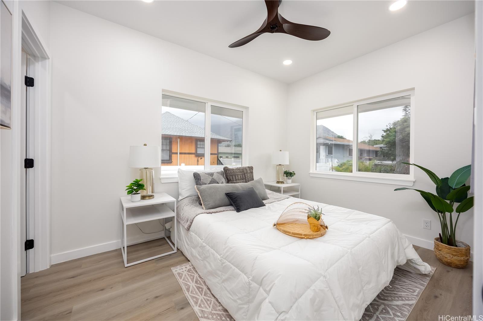 84-1036  Farrington Hwy Makaha, Leeward home - photo 8 of 25