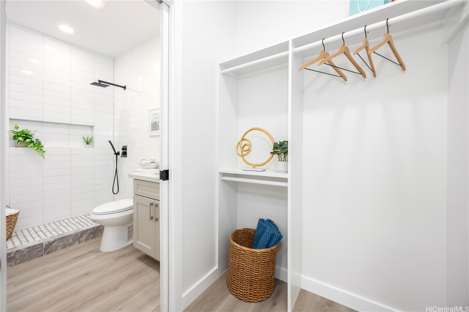 84-1036  Farrington Hwy Makaha, Leeward home - photo 9 of 25