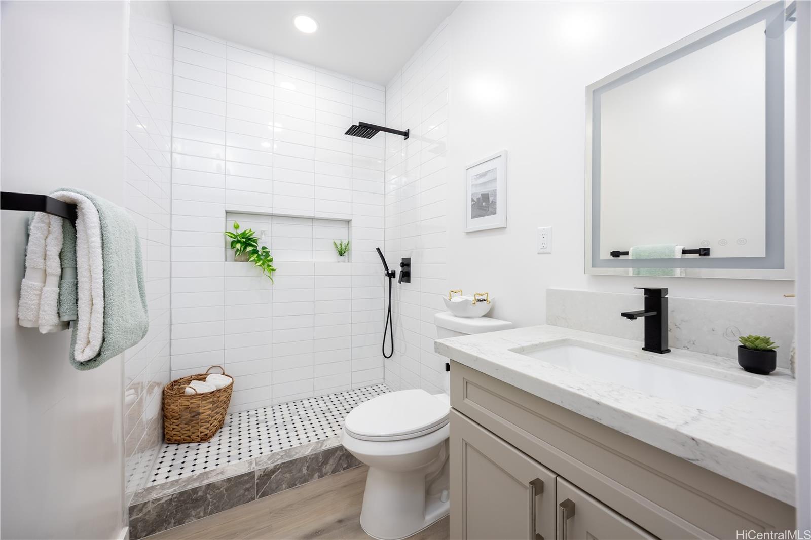 84-1036  Farrington Hwy Makaha, Leeward home - photo 10 of 25