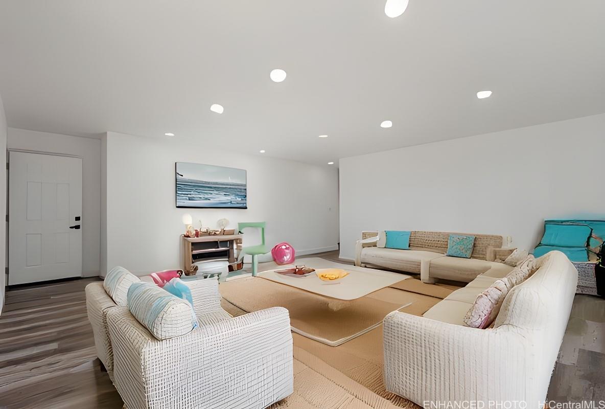 84-1036  Noholio Road Makaha, Leeward home - photo 2 of 25