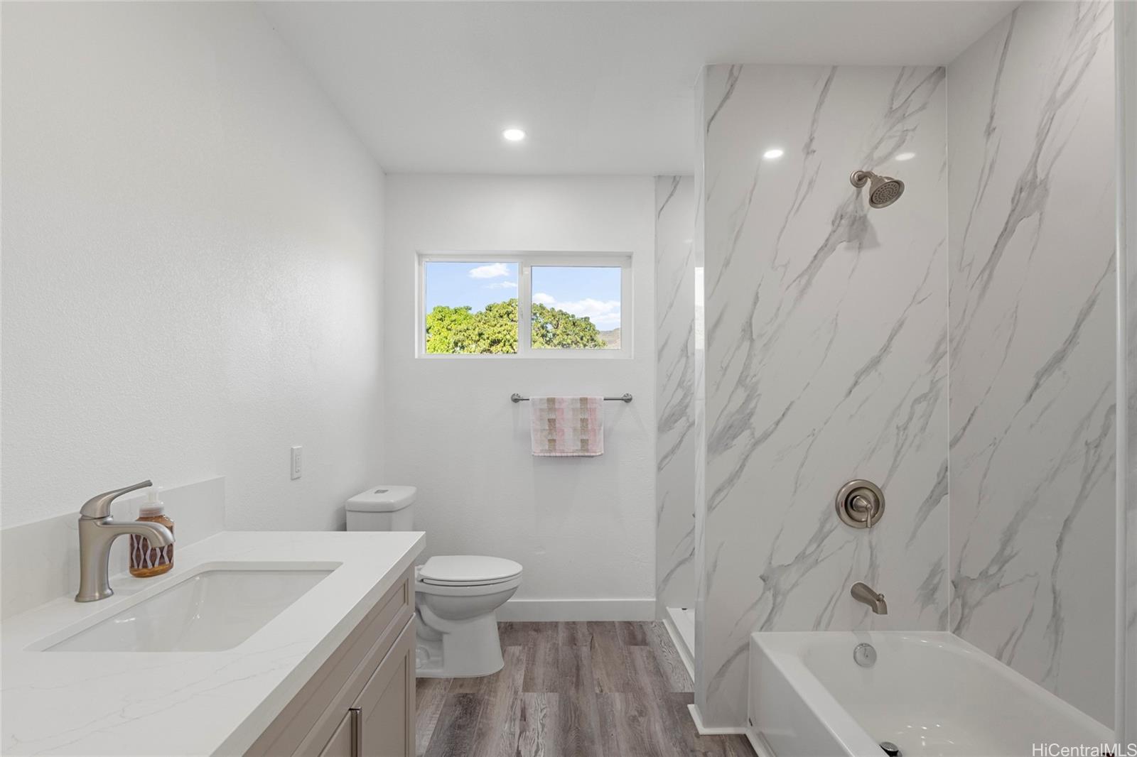 84-1036  Noholio Road Makaha, Leeward home - photo 7 of 25