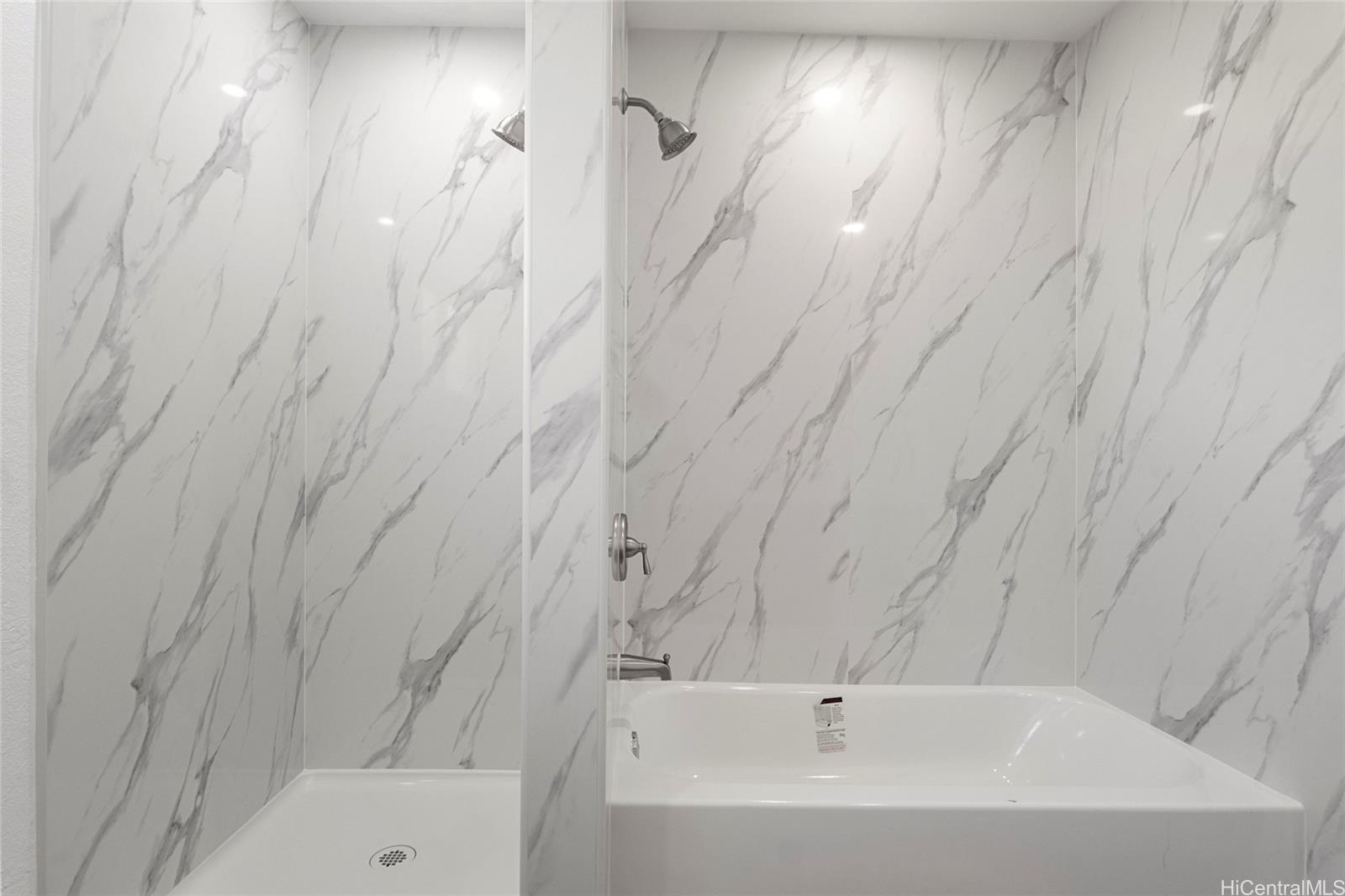 84-1036  Noholio Road Makaha, Leeward home - photo 8 of 25