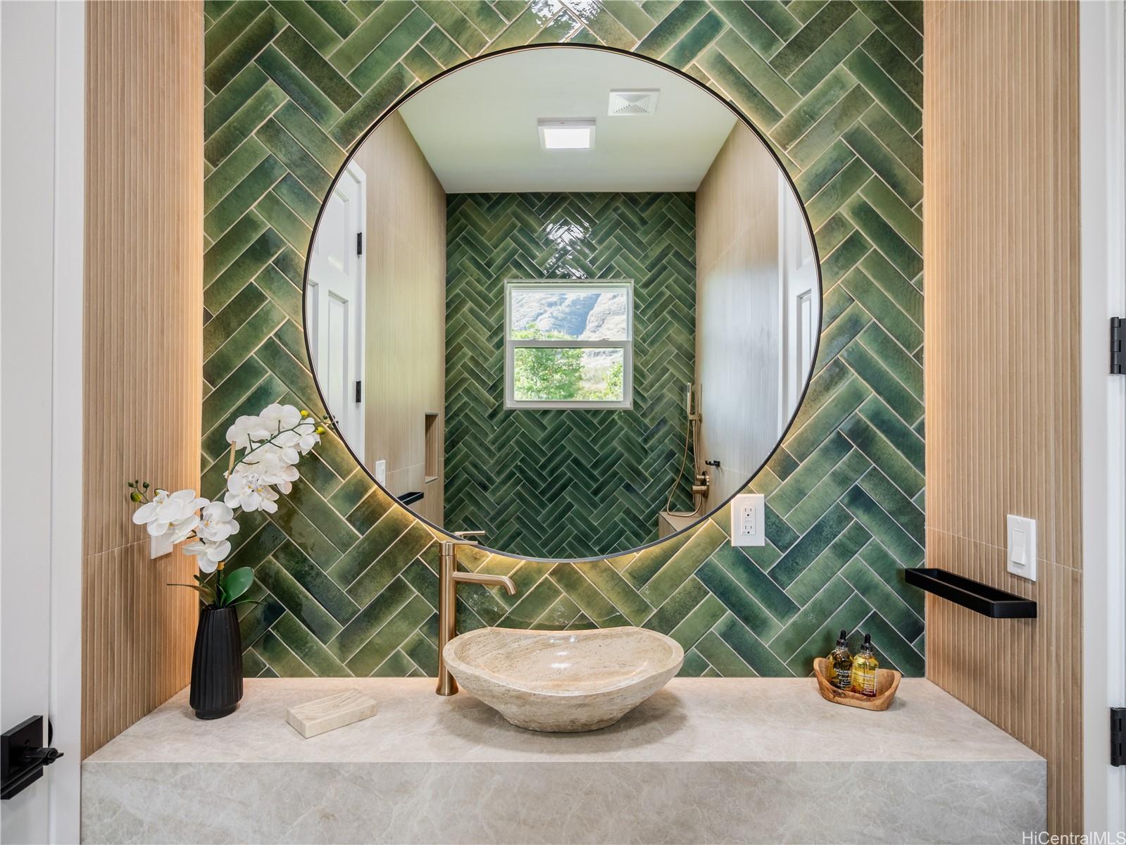 84-1060  Maunaolu Street Maunaolu Estates, Leeward home - photo 15 of 25