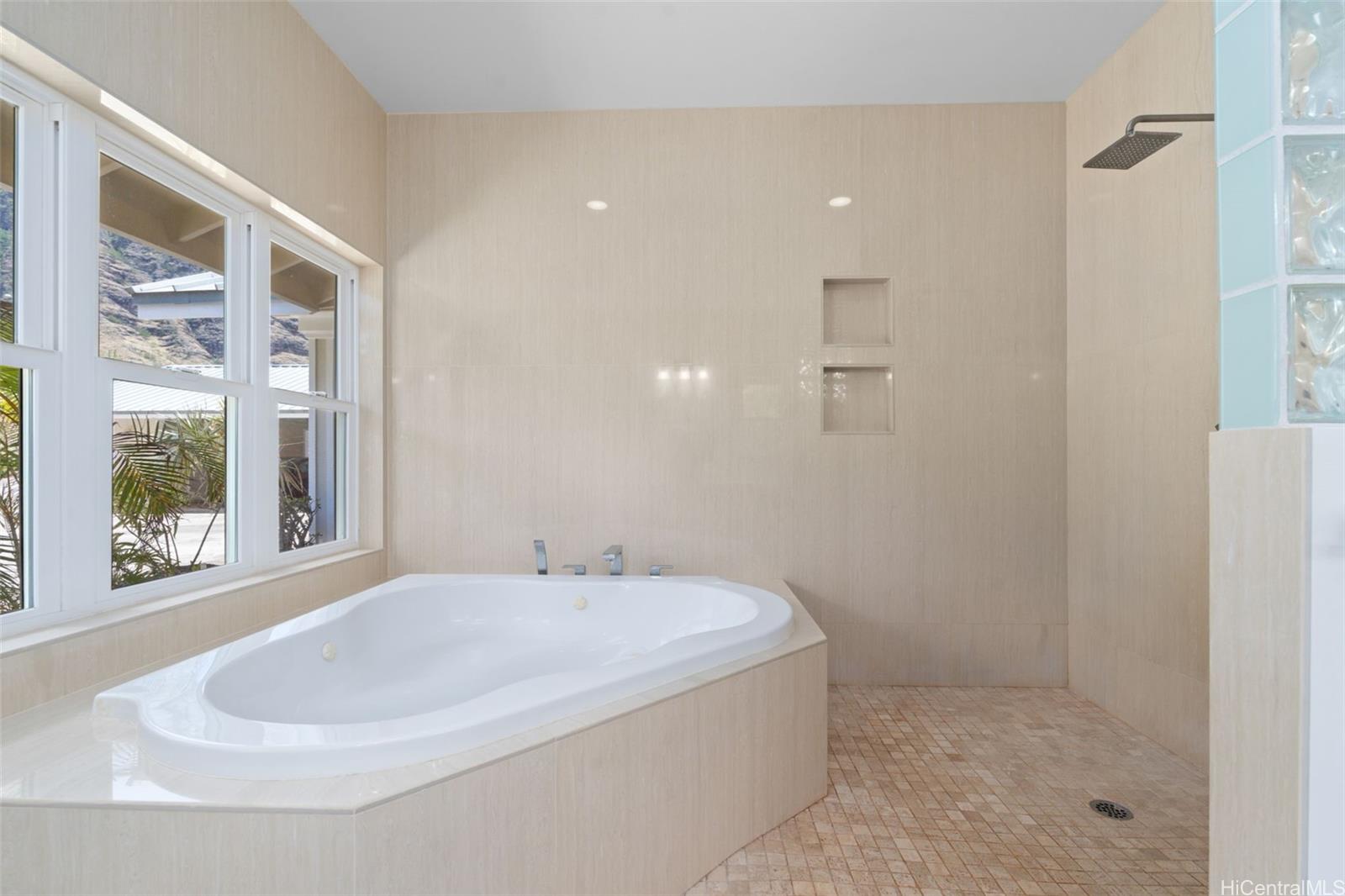 84-1080  Maunaolu Street Maunaolu Estates, Leeward home - photo 15 of 25