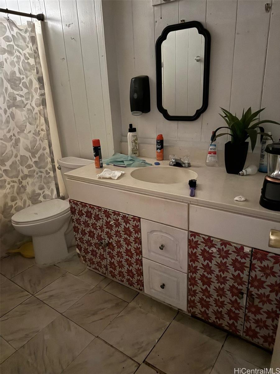 84-1086  Farrington Hwy Makaha, Leeward home - photo 5 of 9