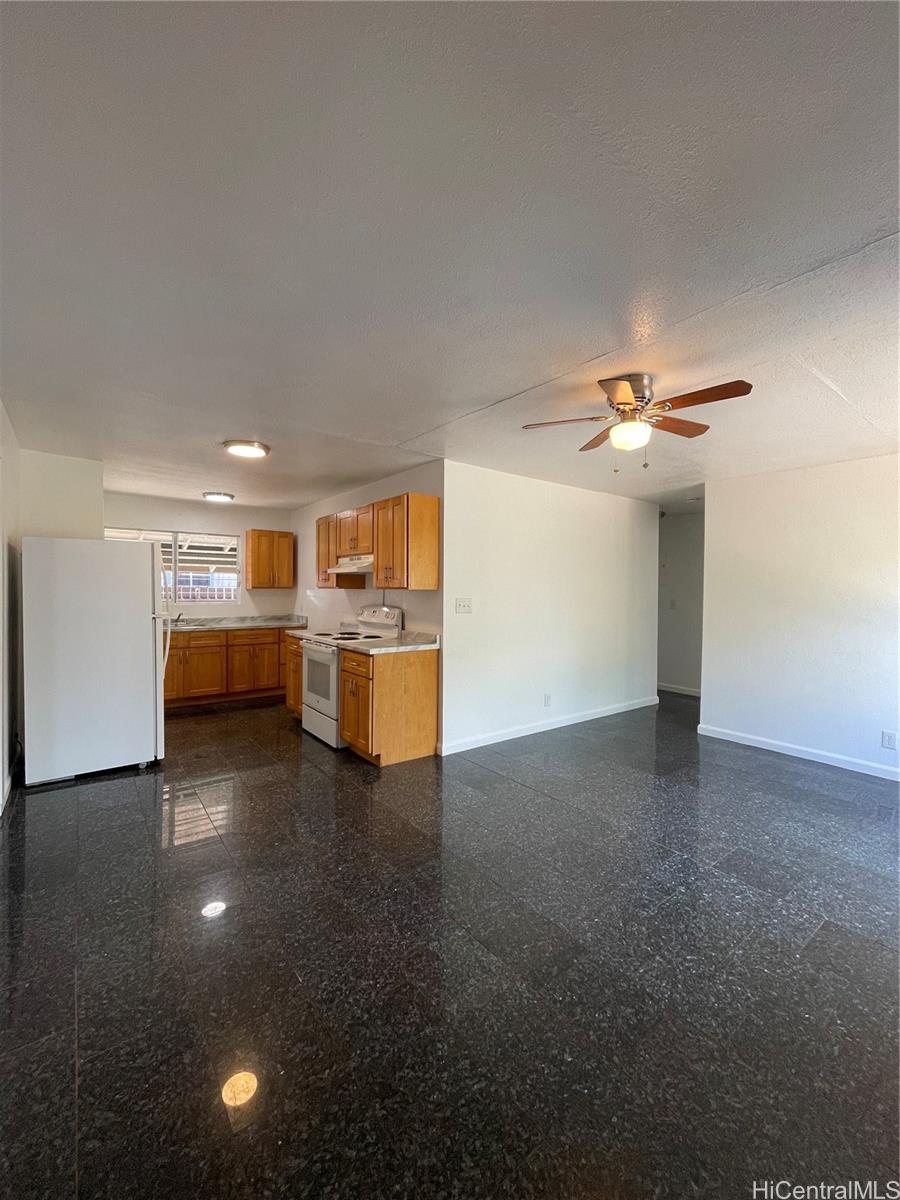 84-1111  Lahaina Street Makaha, Leeward home - photo 4 of 24