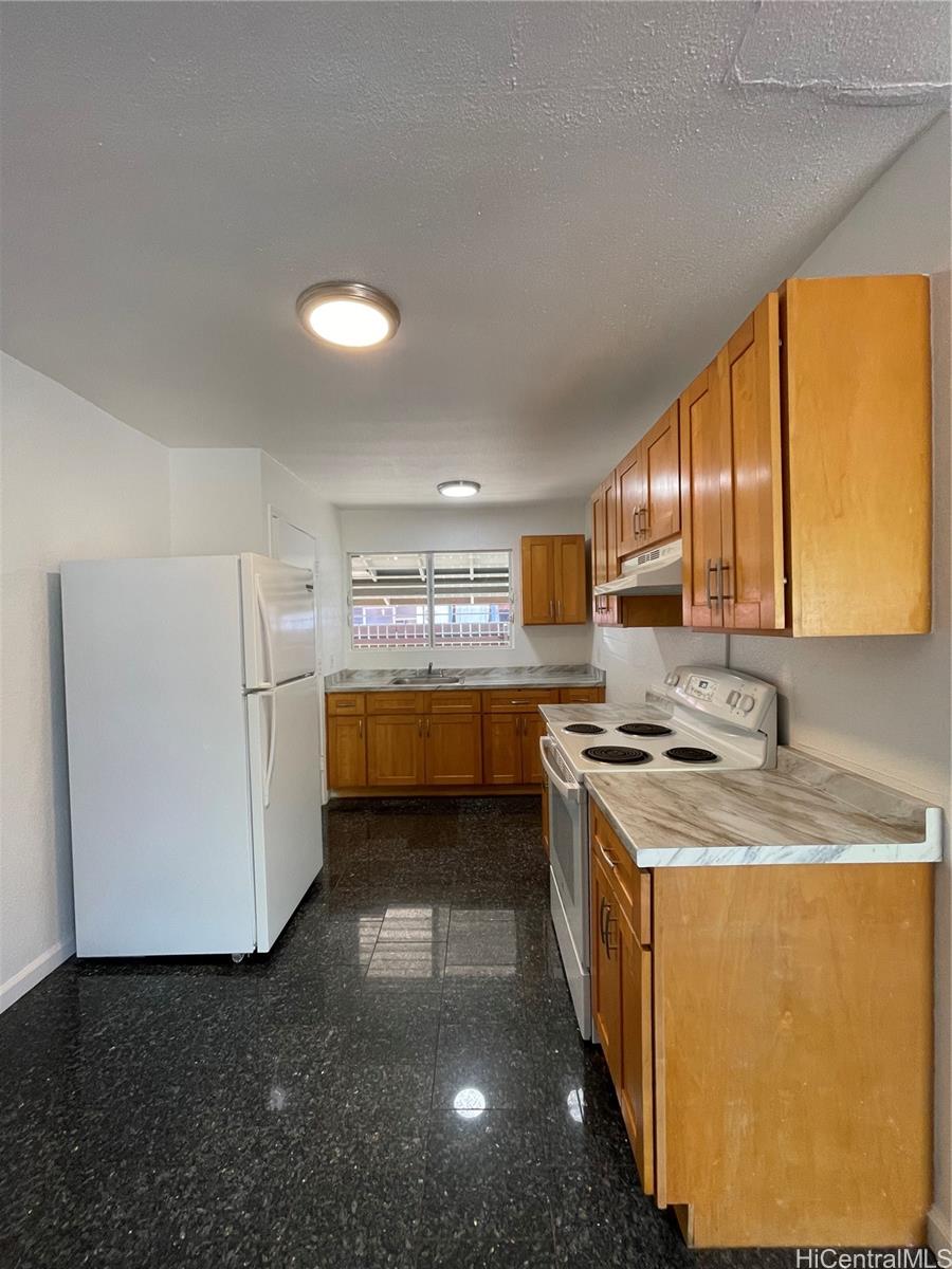 84-1111  Lahaina Street Makaha, Leeward home - photo 6 of 24