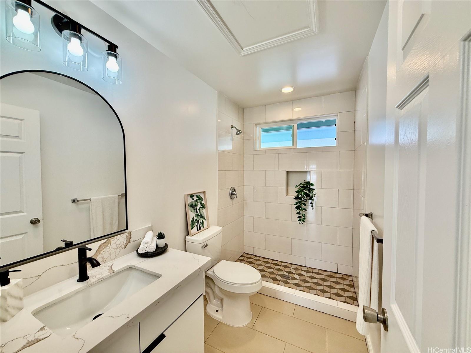 84-1132  Hana St Makaha, Leeward home - photo 11 of 16