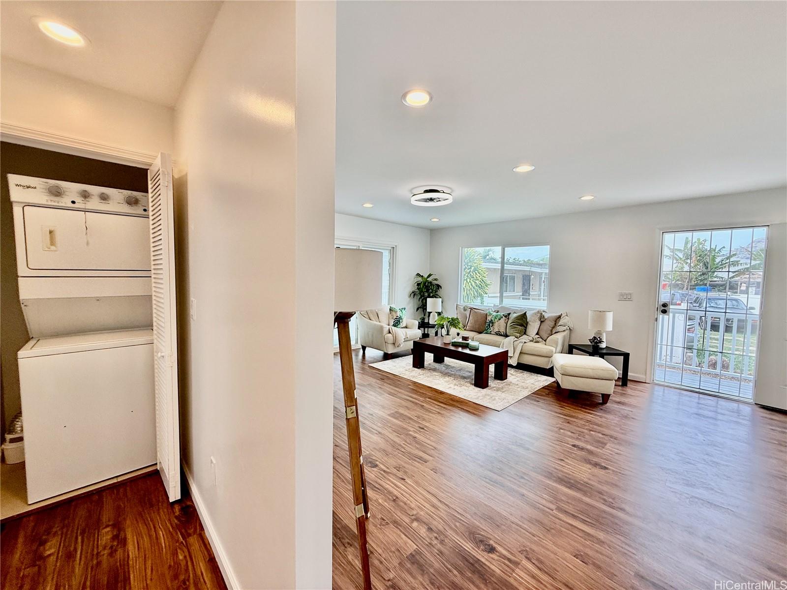 84-1132  Hana St Makaha, Leeward home - photo 6 of 16