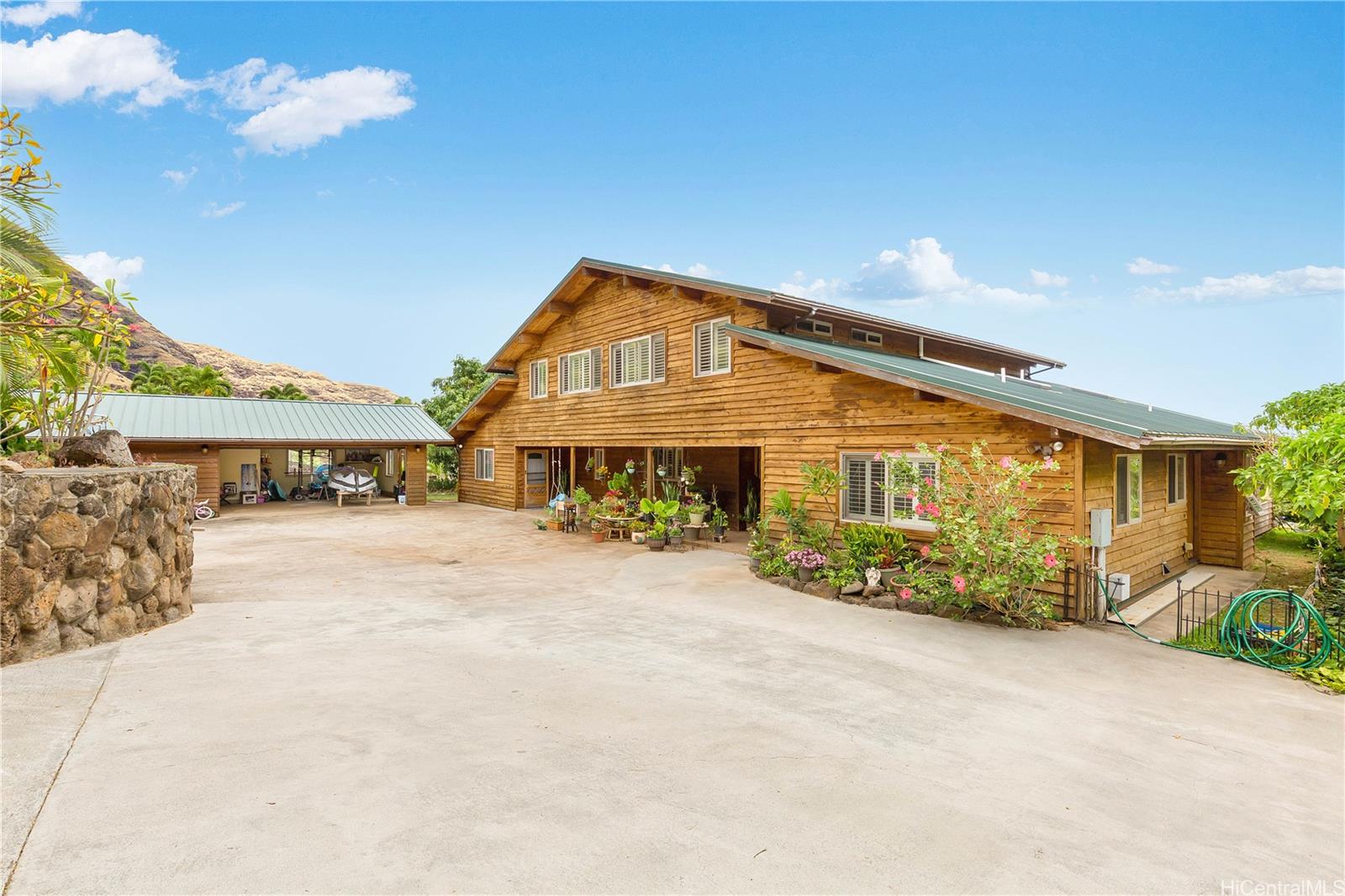 84-1369  Maunaolu Street Maunaolu Estates, Leeward home - photo 3 of 25