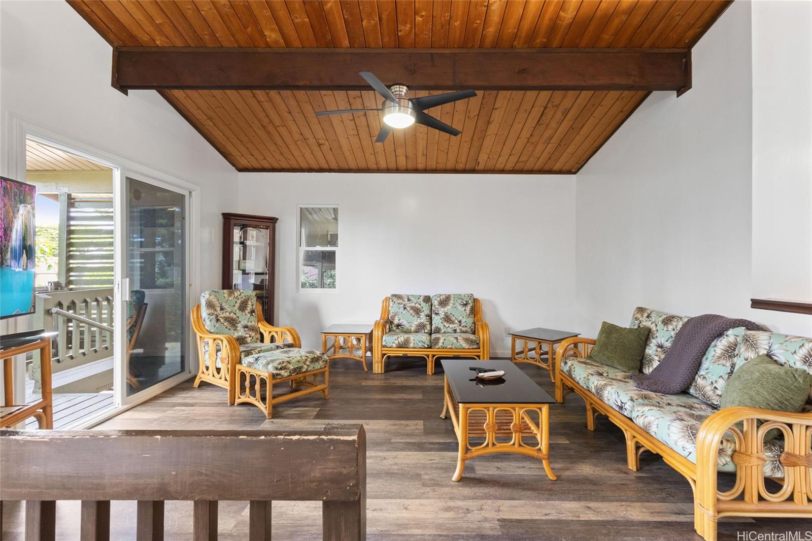 84-21  Makau Street Makaha, Leeward home - photo 3 of 25