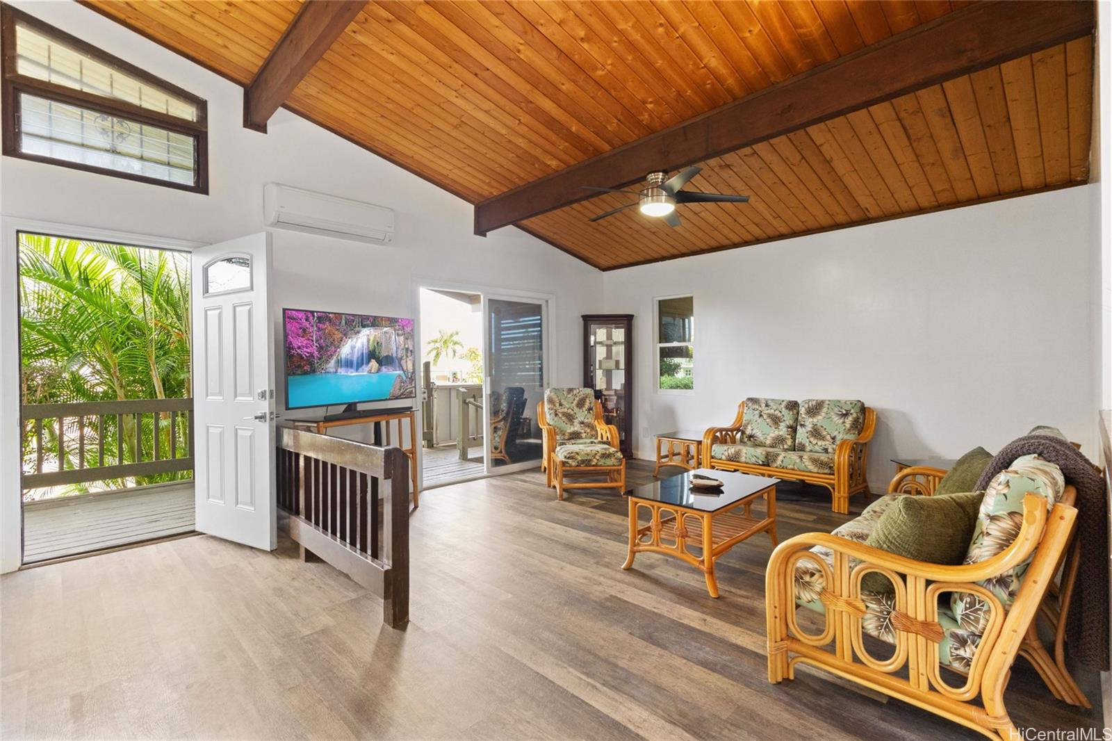 84-21  Makau Street Makaha, Leeward home - photo 4 of 25