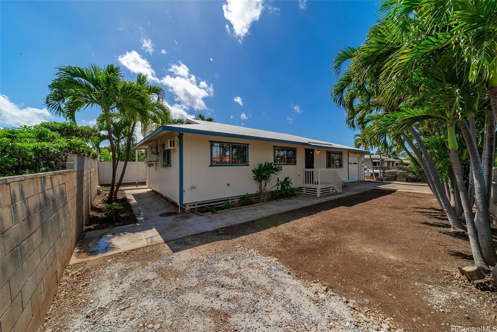 84-215  Ala Naauao Place Makaha, Leeward home - photo 3 of 25