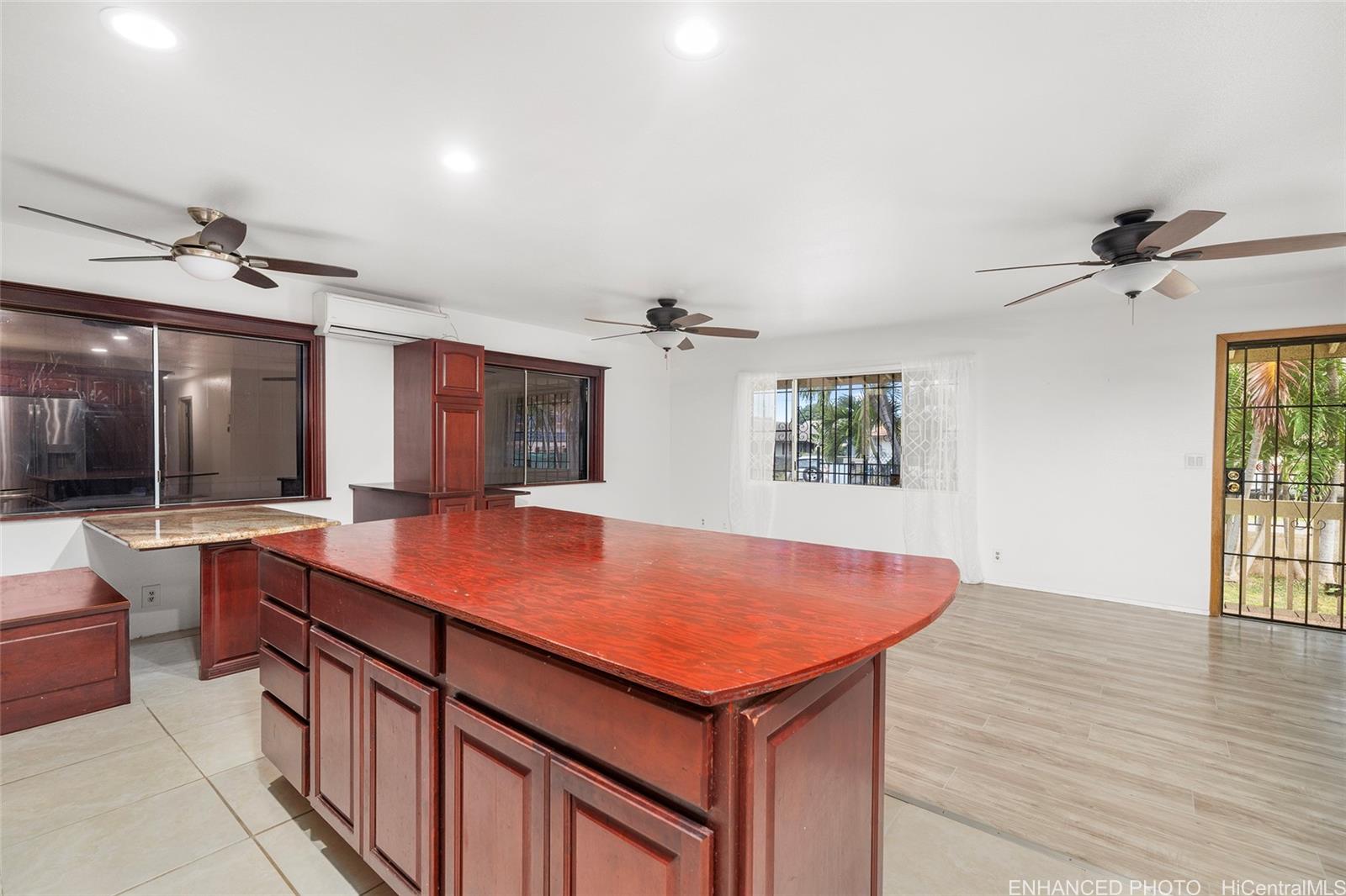 84-215  Ala Naauao Place Makaha, Leeward home - photo 6 of 25