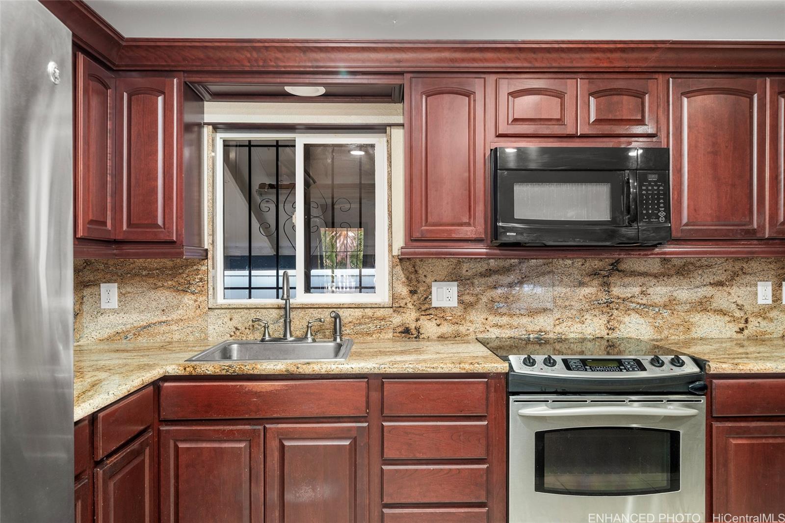 84-215  Ala Naauao Place Makaha, Leeward home - photo 8 of 25