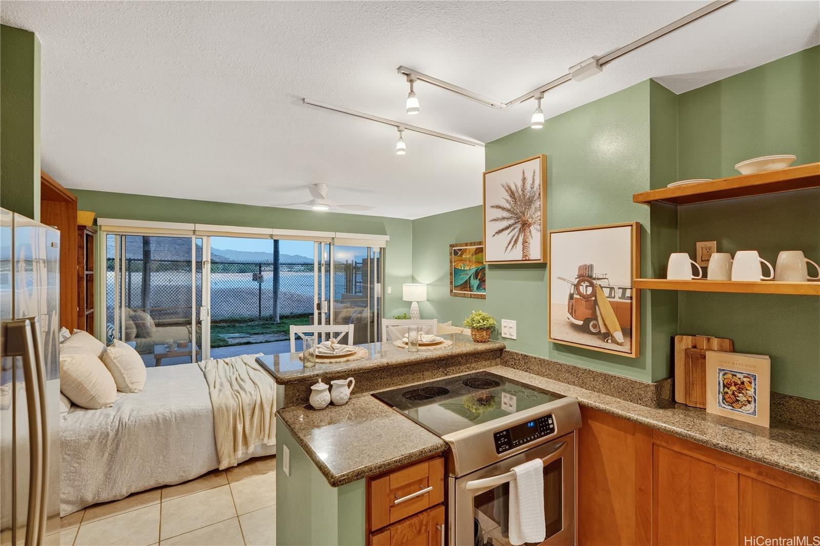 Makaha Shores condo # 108, Waianae, Hawaii - photo 13 of 23