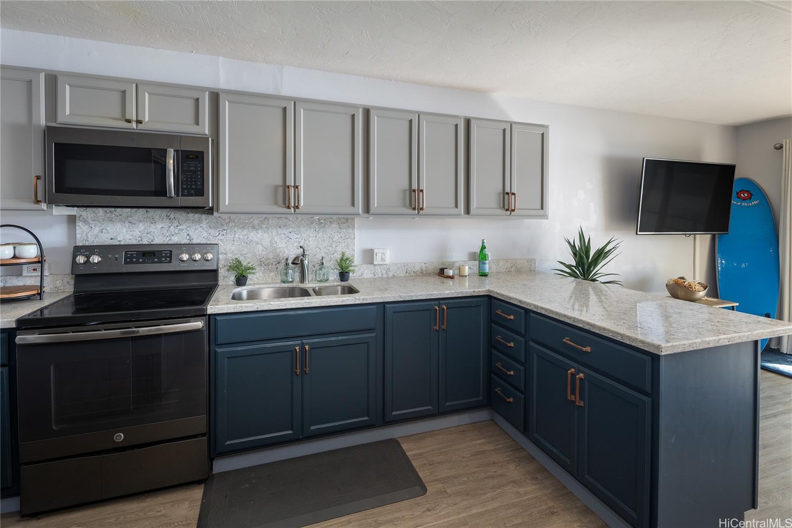 Makaha Shores condo # 206, Waianae, Hawaii - photo 6 of 21