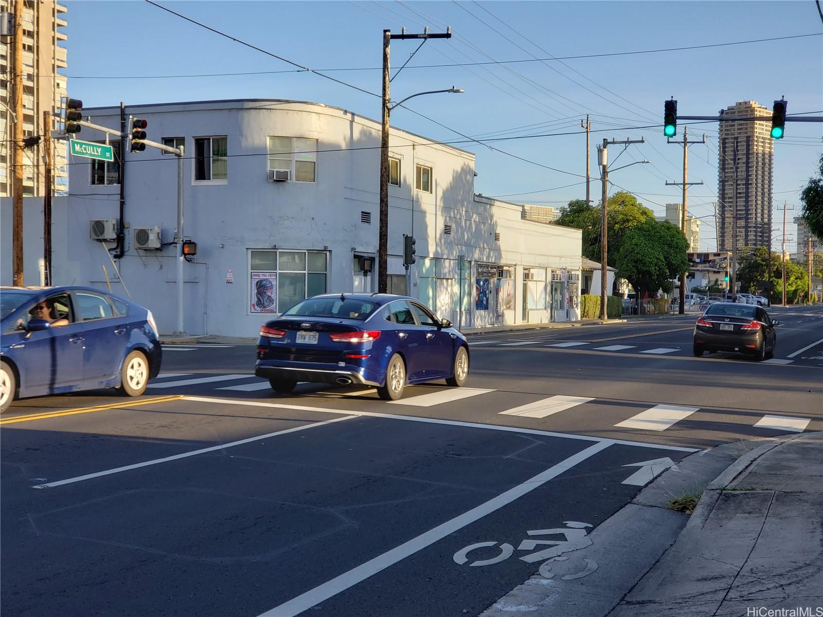 843 Mccully St Moiliili  - photo 4 of 4