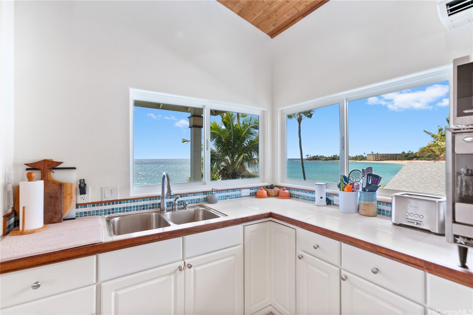 84-485  FARRINGTON Hwy Makaha, Leeward home - photo 9 of 25