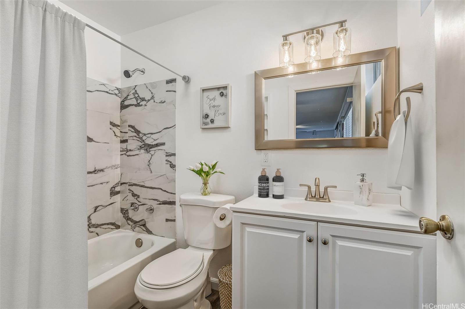 84-514  Manuku Street Makaha, Leeward home - photo 11 of 21