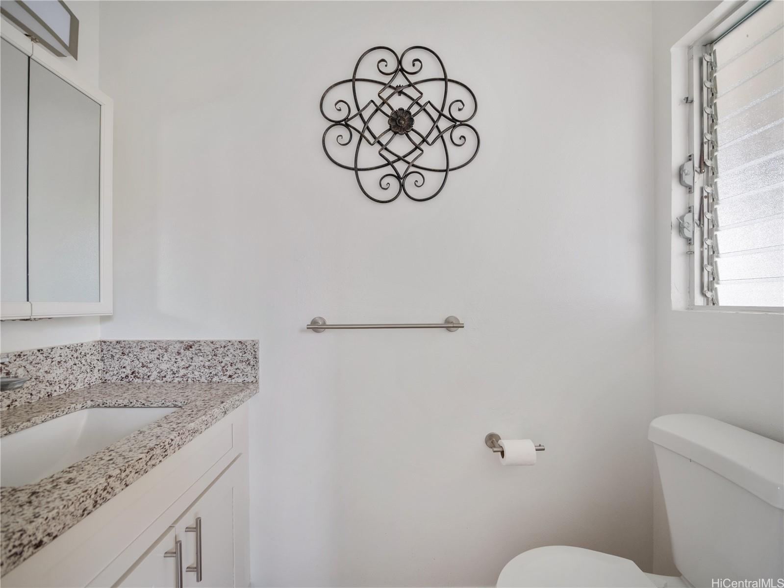 84-537  Manuku Street Makaha, Leeward home - photo 16 of 24