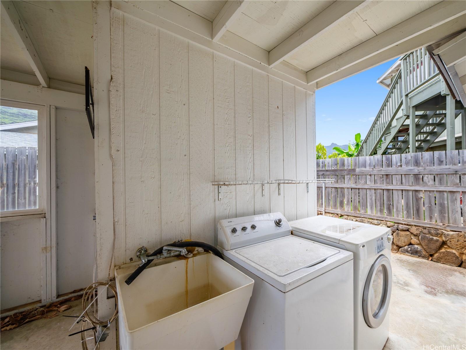 84-537  Manuku Street Makaha, Leeward home - photo 20 of 24