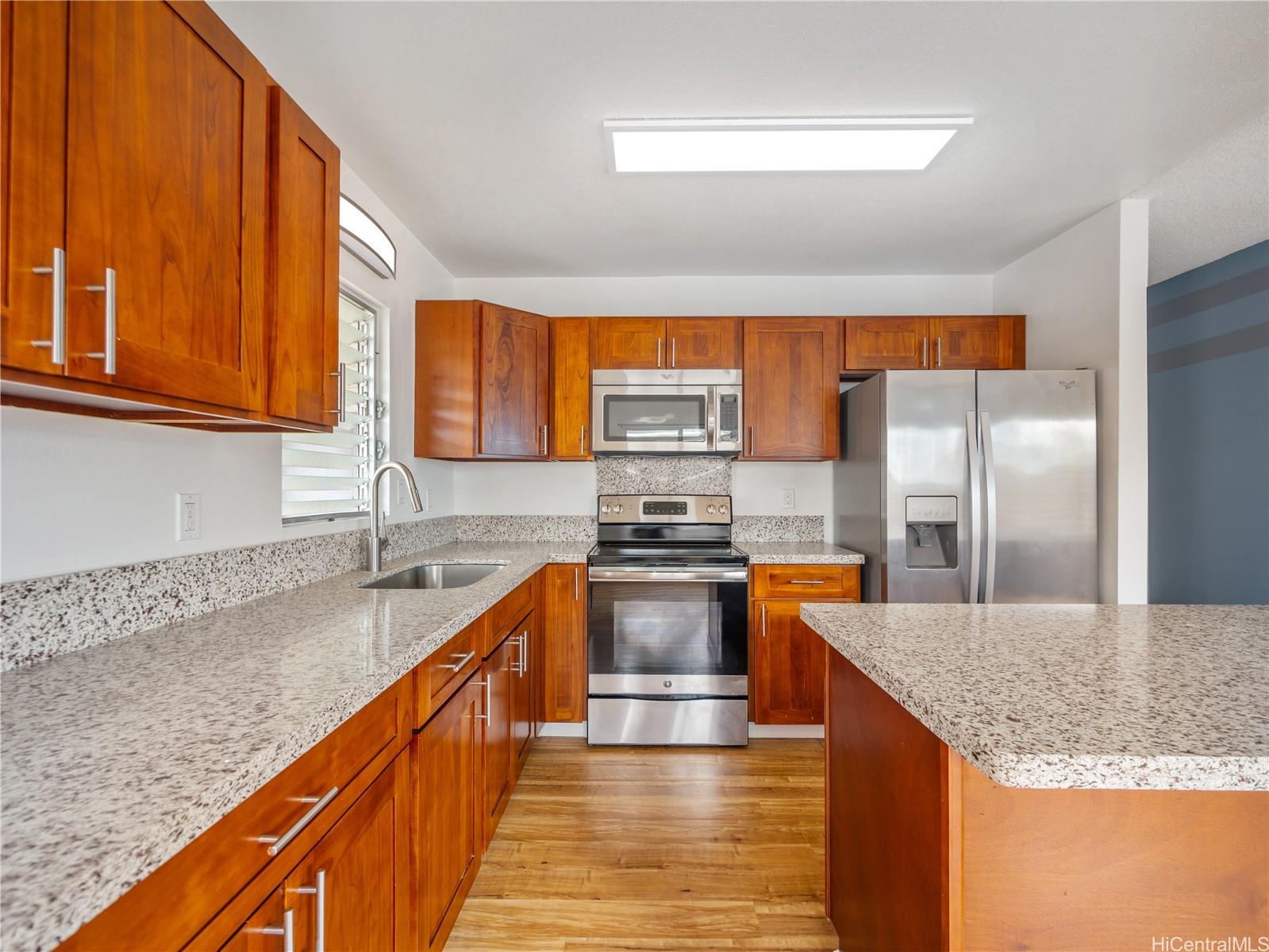 84-537  Manuku Street Makaha, Leeward home - photo 8 of 24