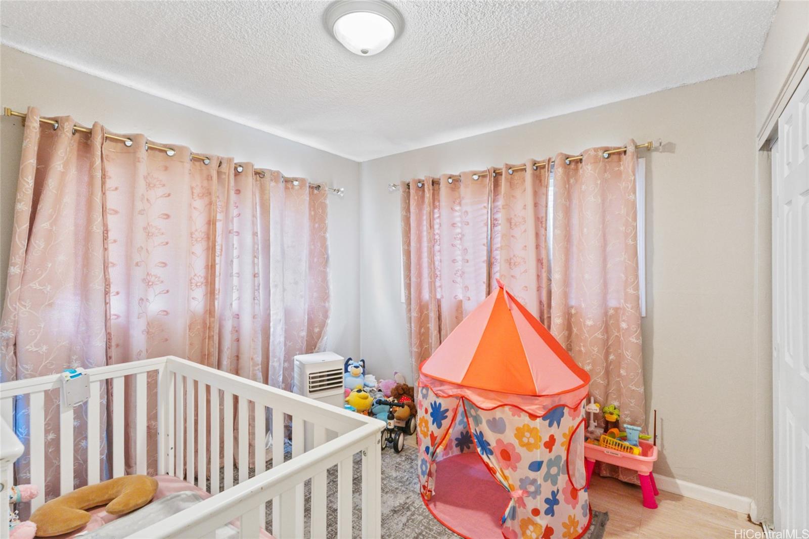 84-561  Manuku Street Makaha, Leeward home - photo 11 of 25