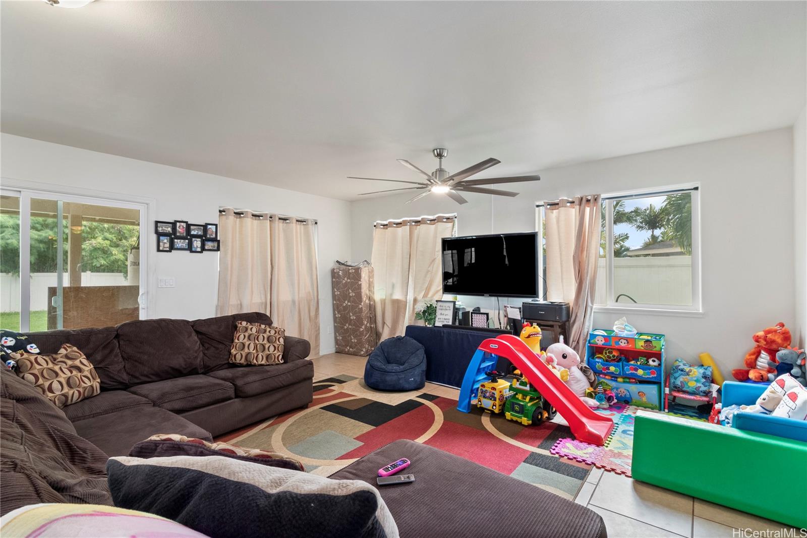 84-575  Kili Dr Makaha Oceanview Estates, Leeward home - photo 3 of 15