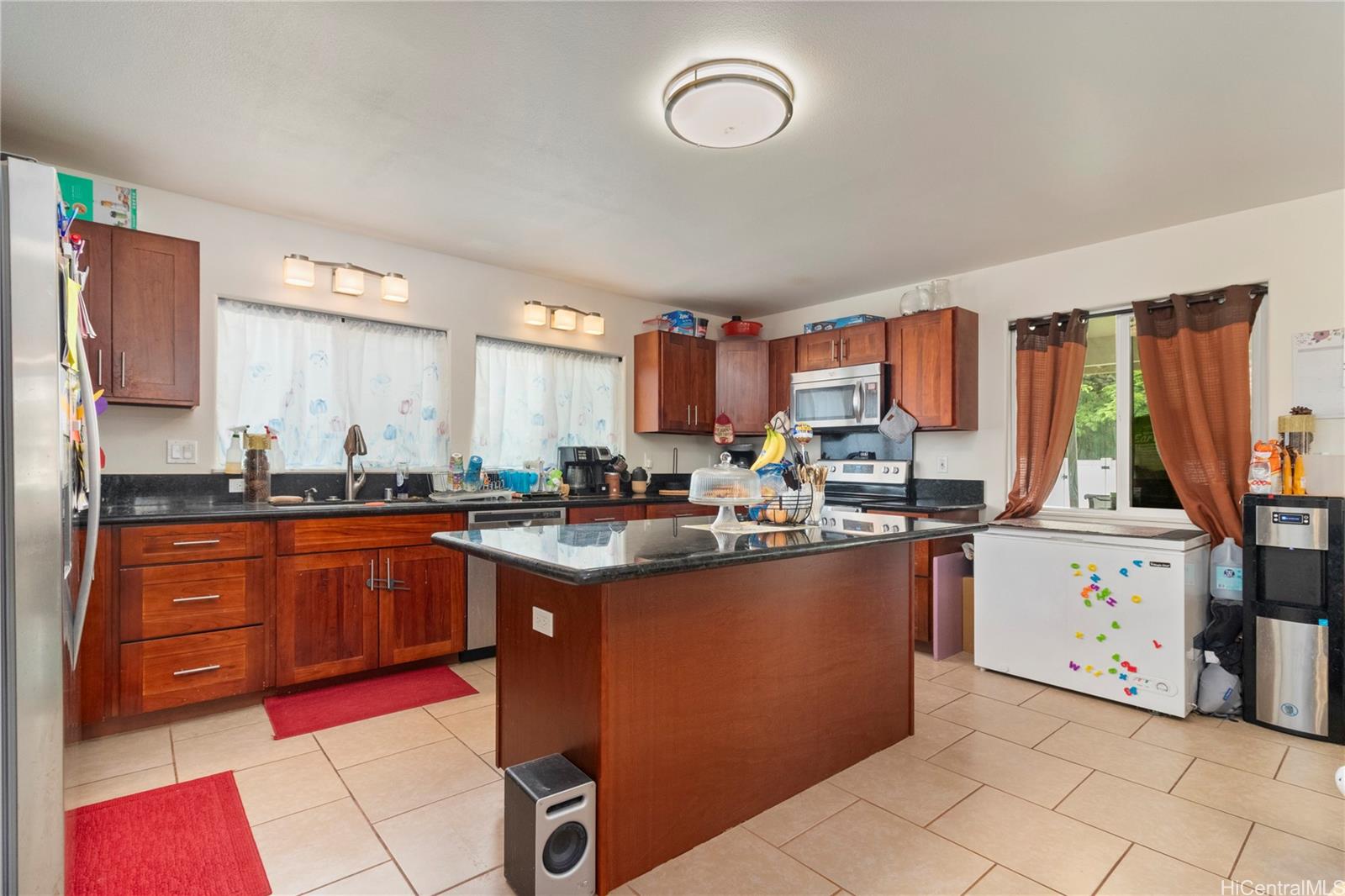 84-575  Kili Dr Makaha Oceanview Estates, Leeward home - photo 4 of 15