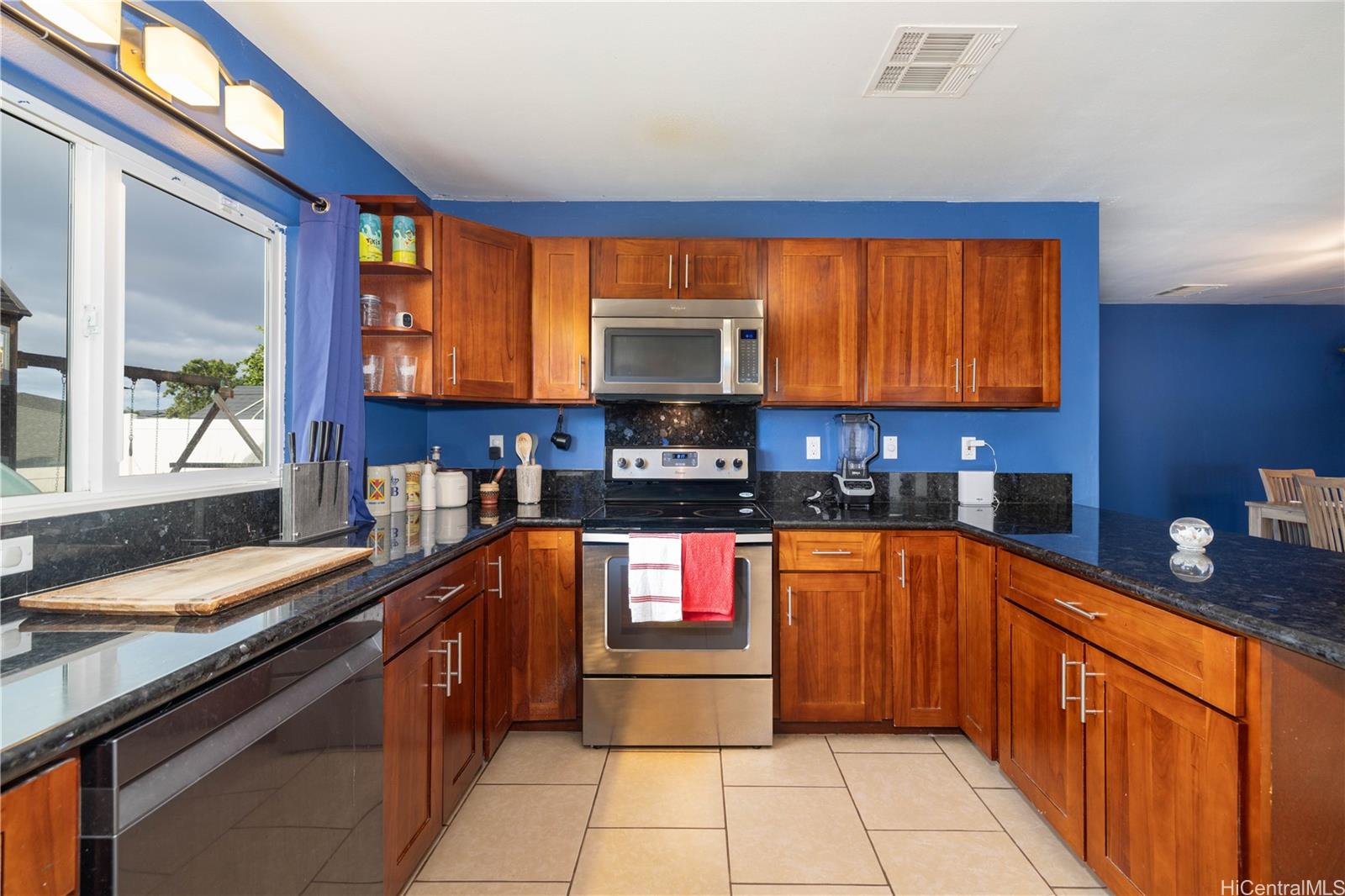 84-575  Kili Drive Makaha Oceanview Estates, Leeward home - photo 7 of 25