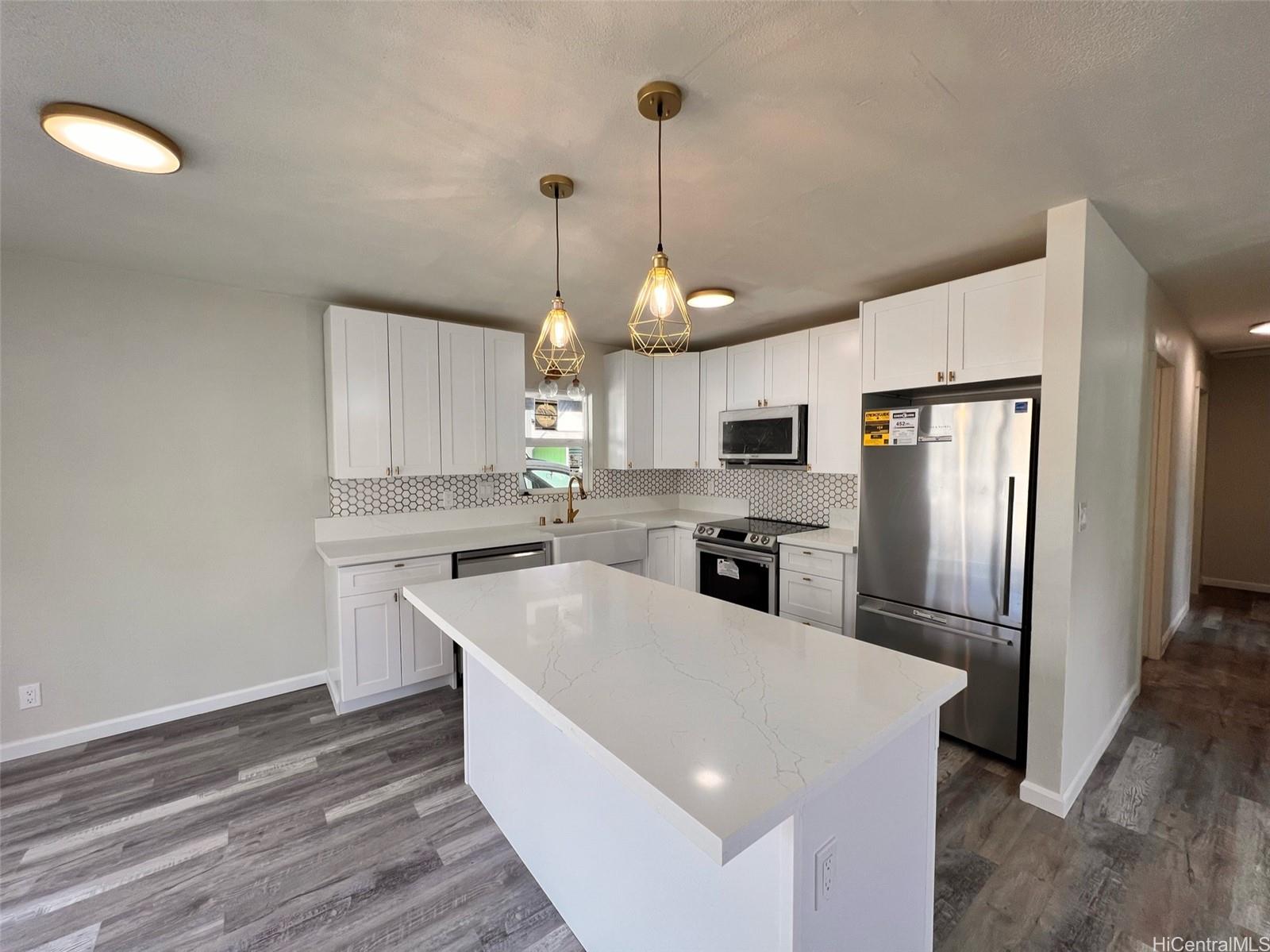 84-593  Nukea St Makaha, Leeward home - photo 3 of 18