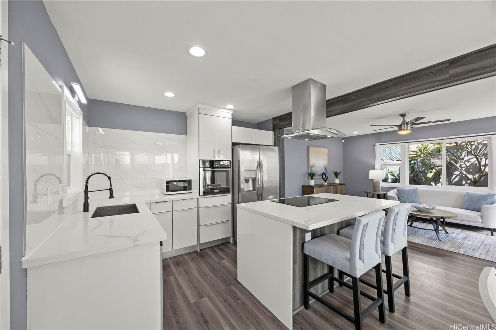 84-594  Nukea Street Makaha, Leeward home - photo 2 of 25