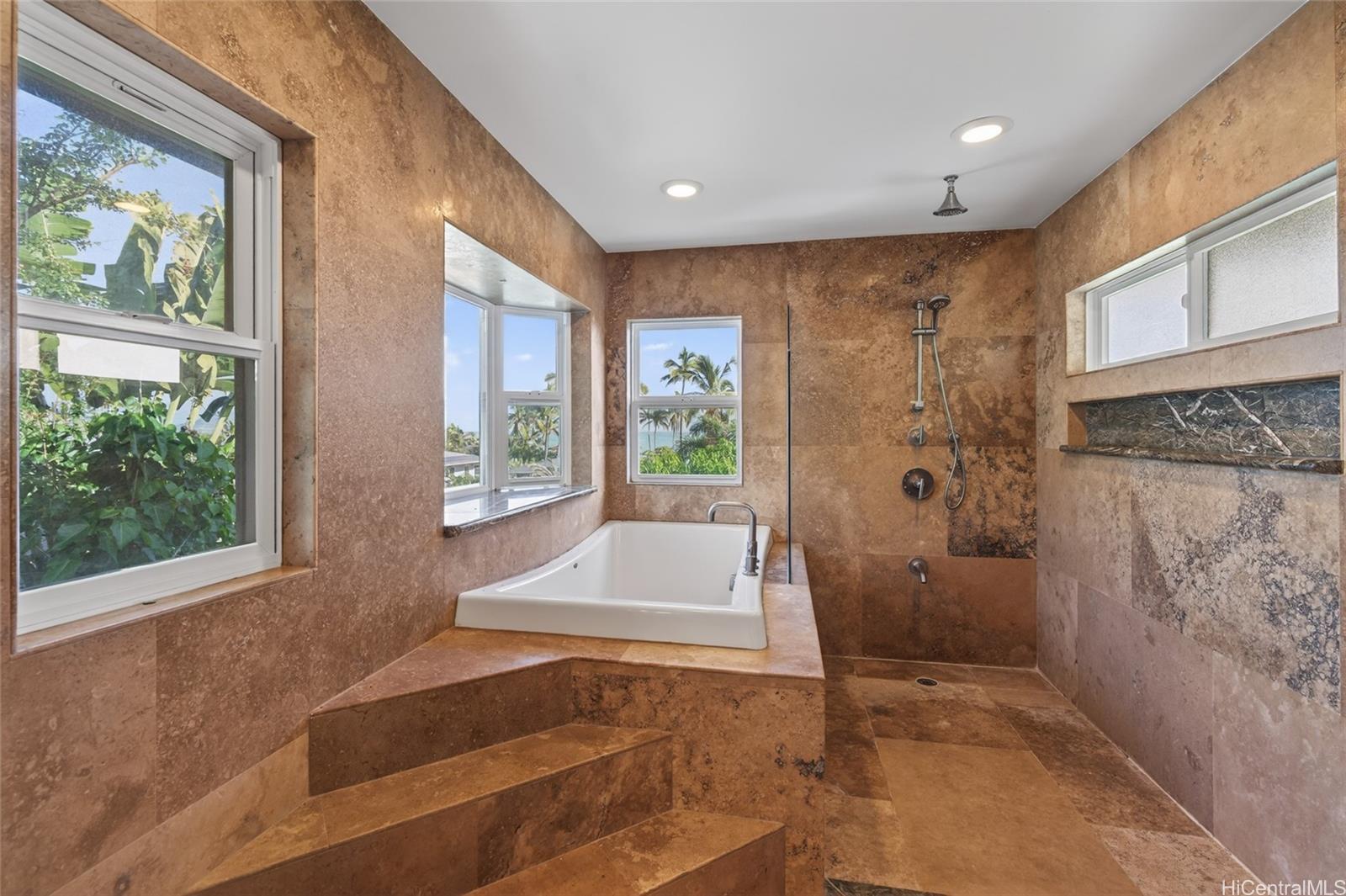 846  Aalapapa Drive Lanikai, Kailua home - photo 12 of 25