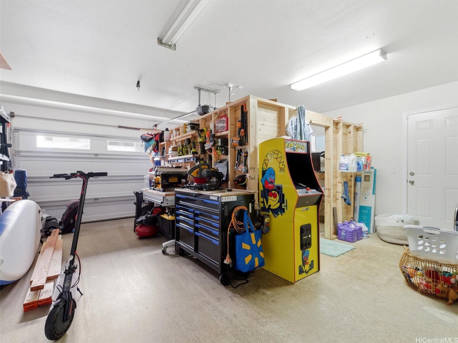 84-621  Ala Mahiku Street Makaha Oceanview Estates, Leeward home - photo 23 of 25